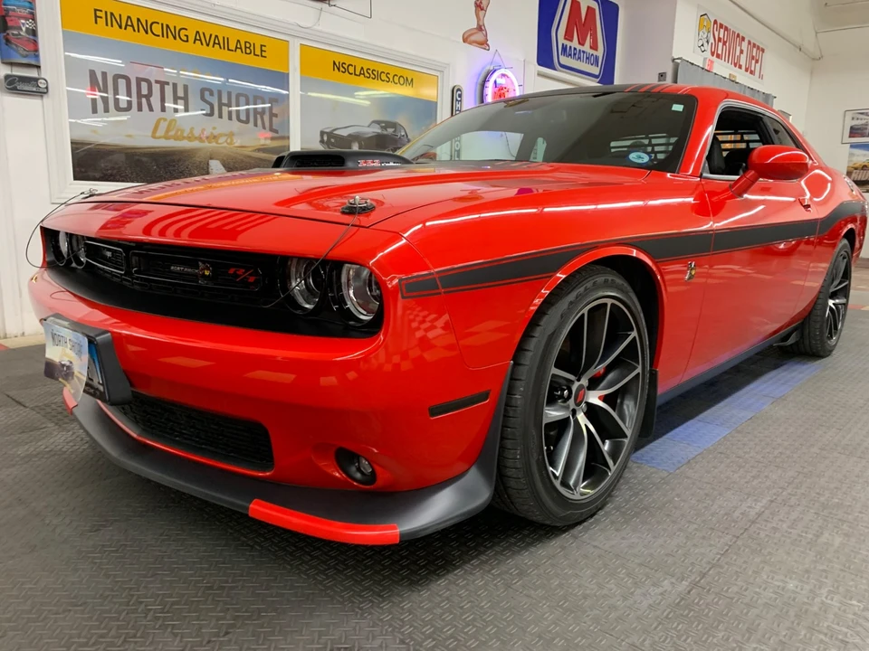 2018 Dodge Challenger SRT8 & 392 3rd Gen - Image 9 of 21