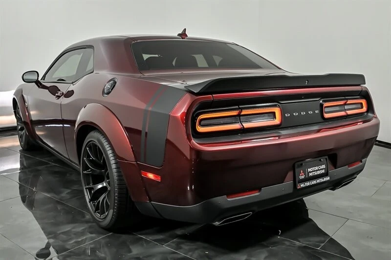 2018 Dodge Challenger SRT8 & 392 3rd Gen - Image 7 of 29