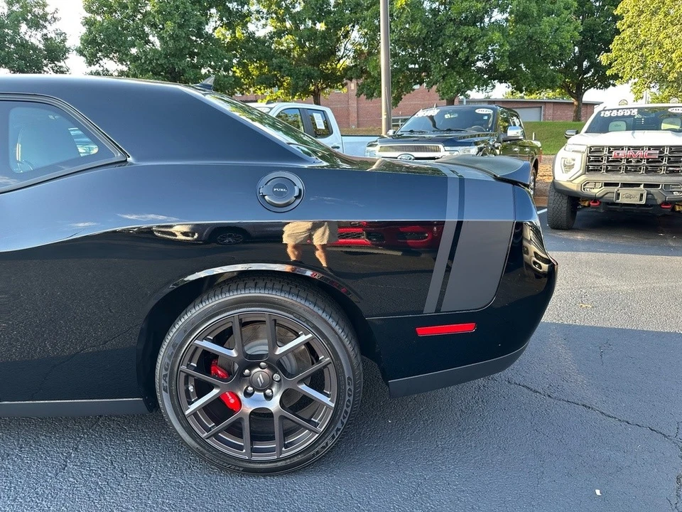 2018 Dodge Challenger SRT8 & 392 3rd Gen - Image 9 of 24