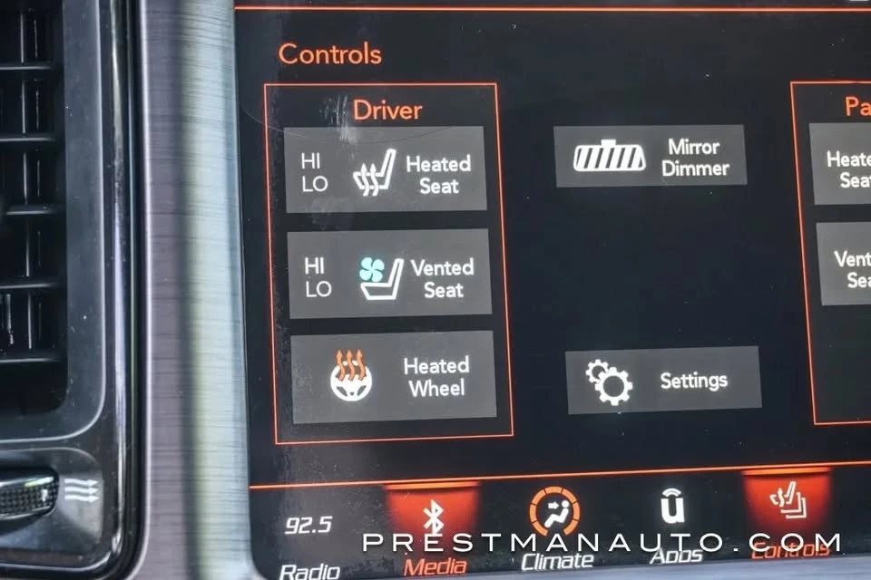 2018 Dodge Challenger SRT8 & 392 3rd Gen - Image 9 of 12