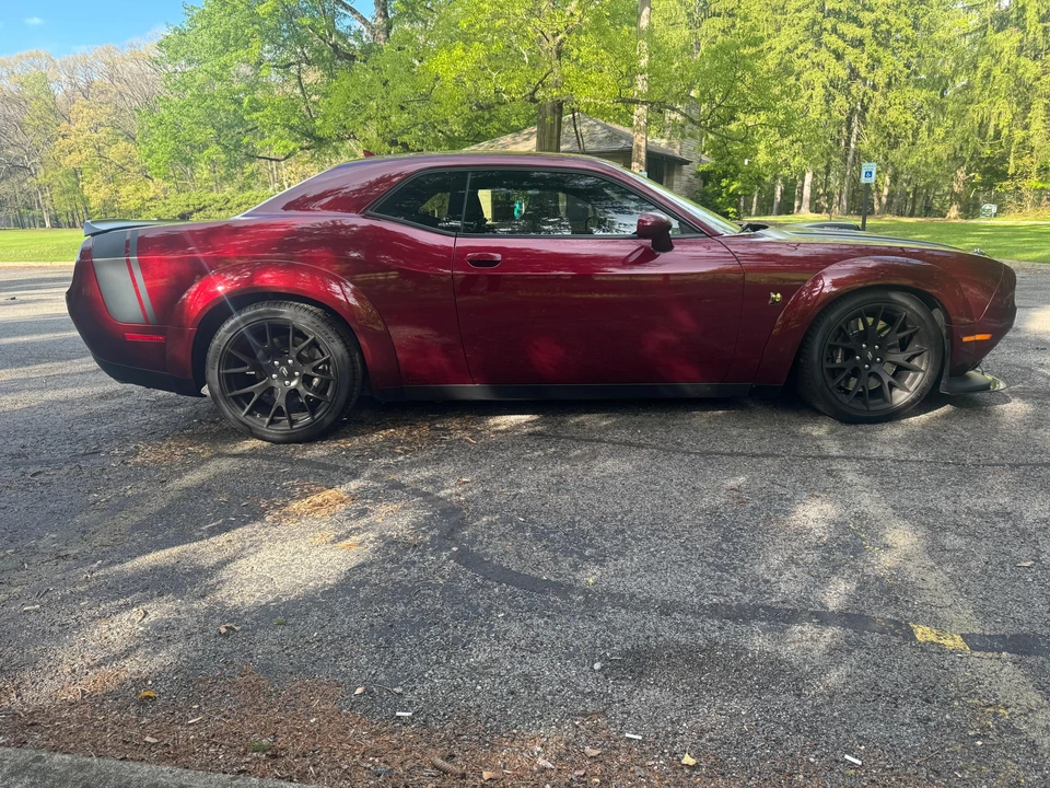 2018 Dodge Challenger SRT8 & 392 3rd Gen - Image 9 of 31