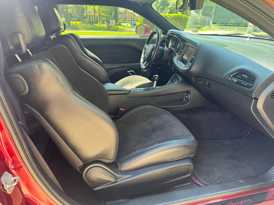 2018 Dodge Challenger SRT8 & 392 3rd Gen - Image 26 of 31
