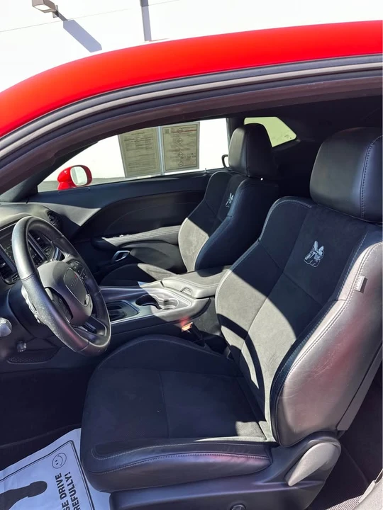 2018 Dodge Challenger - Image 5 of 9