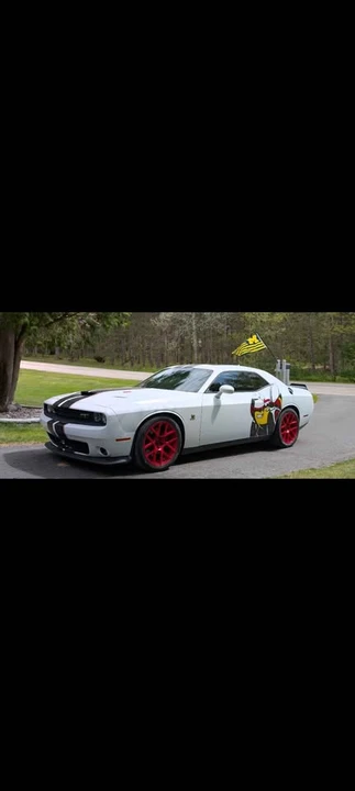 2018 Dodge Challenger SRT8 & 392 3rd Gen - Image 14 of 15