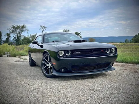 2018 Dodge Challenger 392 Hemi Scat Pack Shaker Coupe 2D