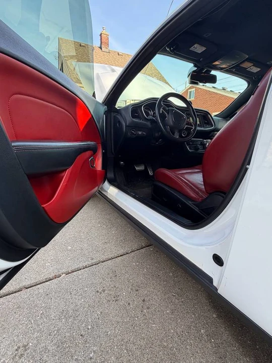 2018 Dodge Challenger 3rd Gen - Image 14 of 24