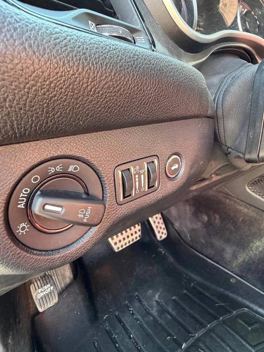 2018 Dodge Challenger 3rd Gen - Image 17 of 21