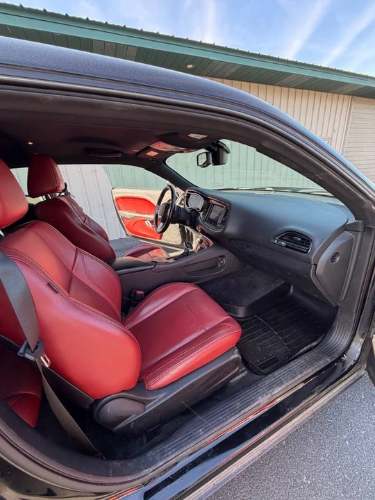 2018 Dodge Challenger 3rd Gen - Image 15 of 21