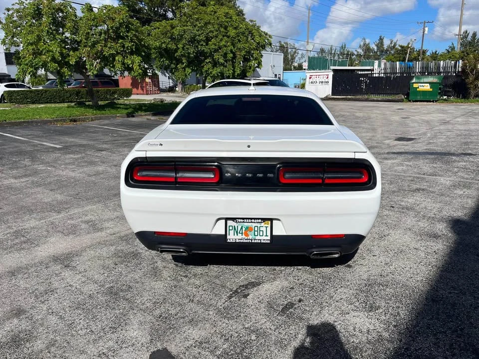 2018 Dodge Challenger 3rd Gen - Image 6 of 15