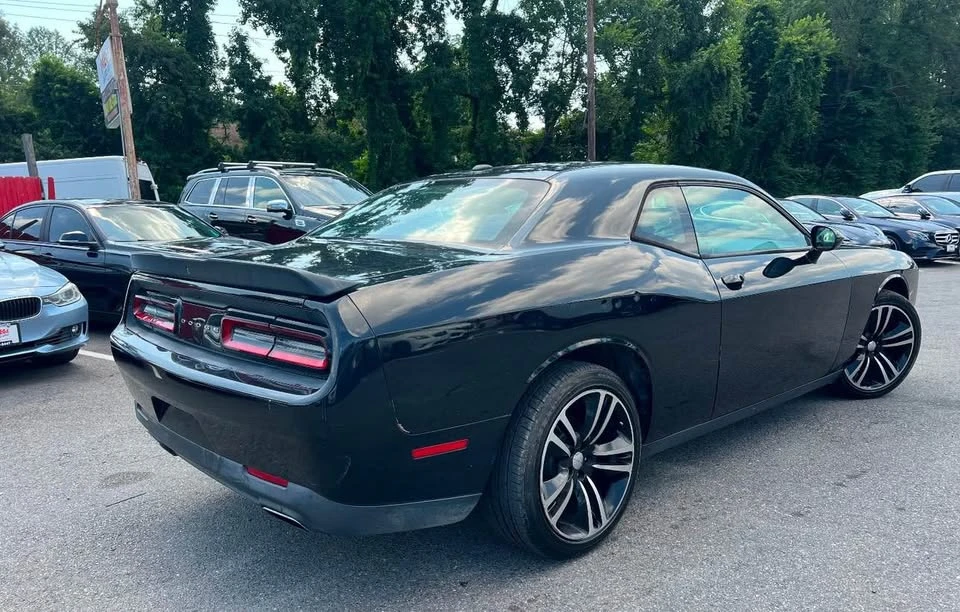 2018 Dodge Challenger 3rd Gen - Image 2 of 8