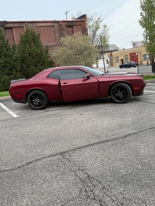 2018 Dodge Challenger - Image 8 of 13