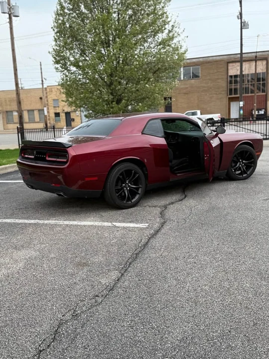 2018 Dodge Challenger - Image 7 of 13
