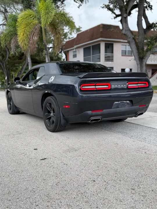 2018 Dodge Challenger 3rd Gen - Image 8 of 11