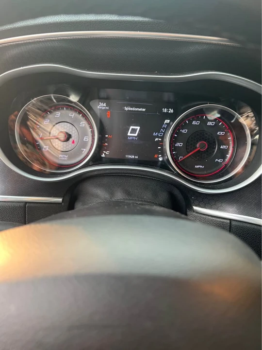 2018 Dodge Challenger 3rd Gen - Image 5 of 8