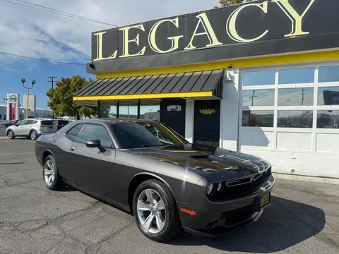 2018 Dodge Challenger Coupe 2D