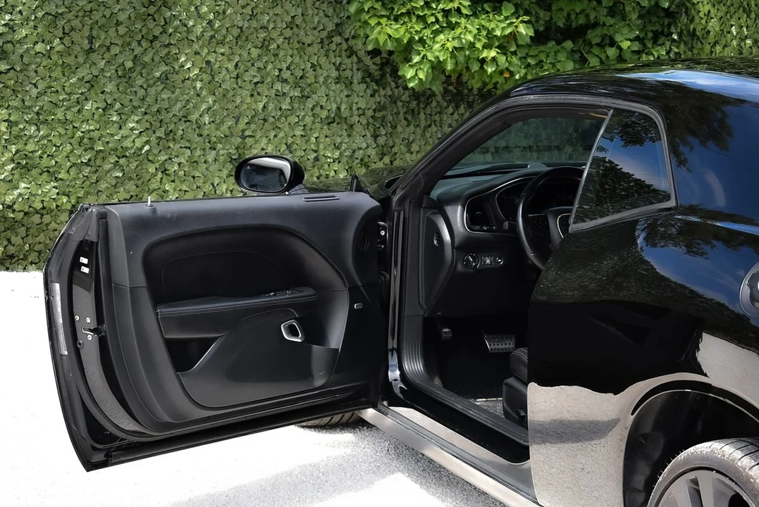 2018 Dodge Challenger 3rd Gen - Image 18 of 30