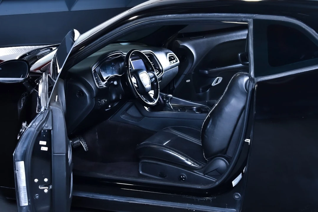2018 Dodge Challenger 3rd Gen - Image 24 of 31