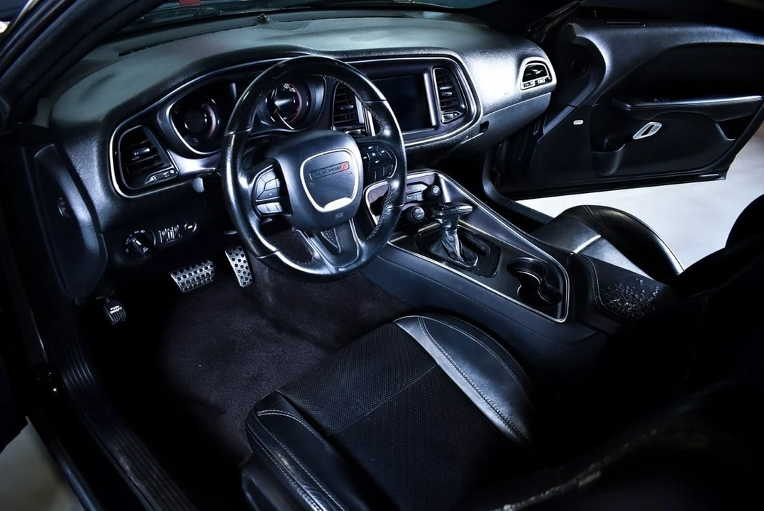 2018 Dodge Challenger 3rd Gen - Image 28 of 31