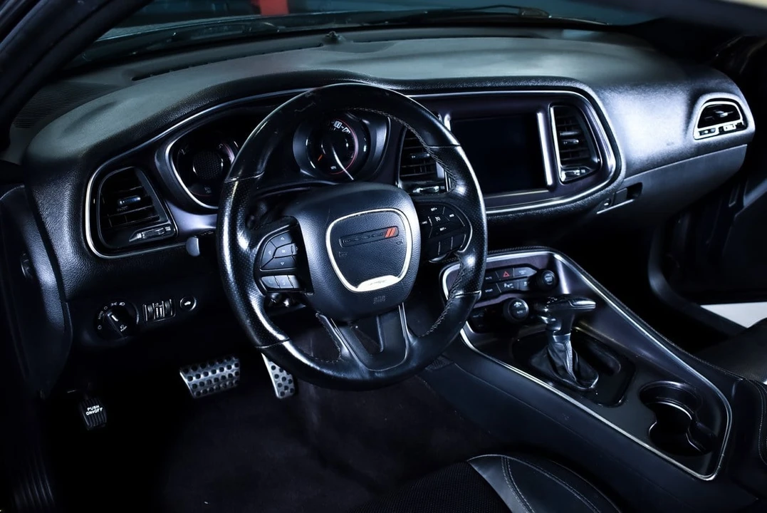 2018 Dodge Challenger 3rd Gen - Image 29 of 31