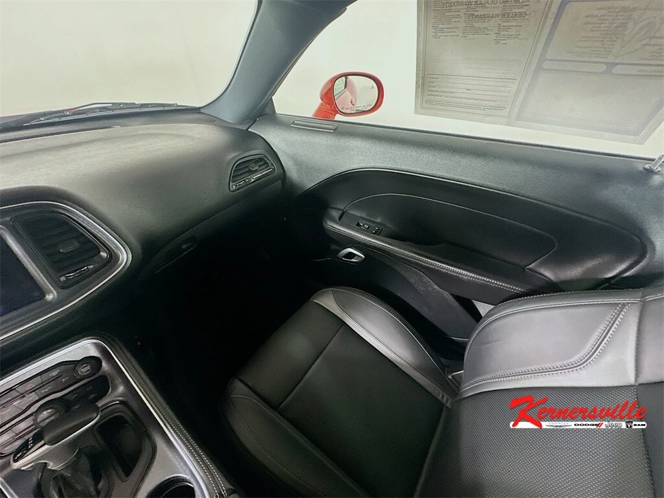 2018 Dodge Challenger 3rd Gen - Image 11 of 21