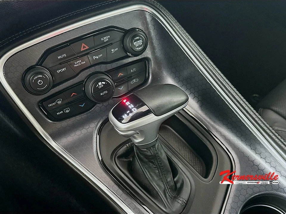 2018 Dodge Challenger 3rd Gen - Image 16 of 21