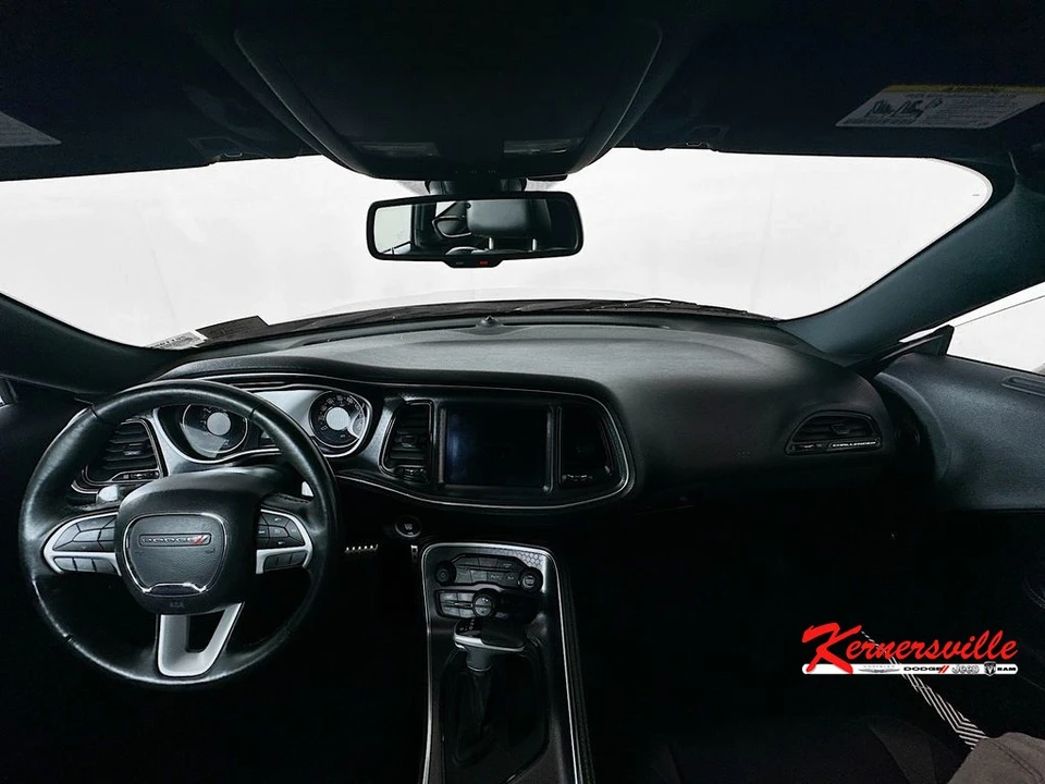 2018 Dodge Challenger 3rd Gen - Image 10 of 21
