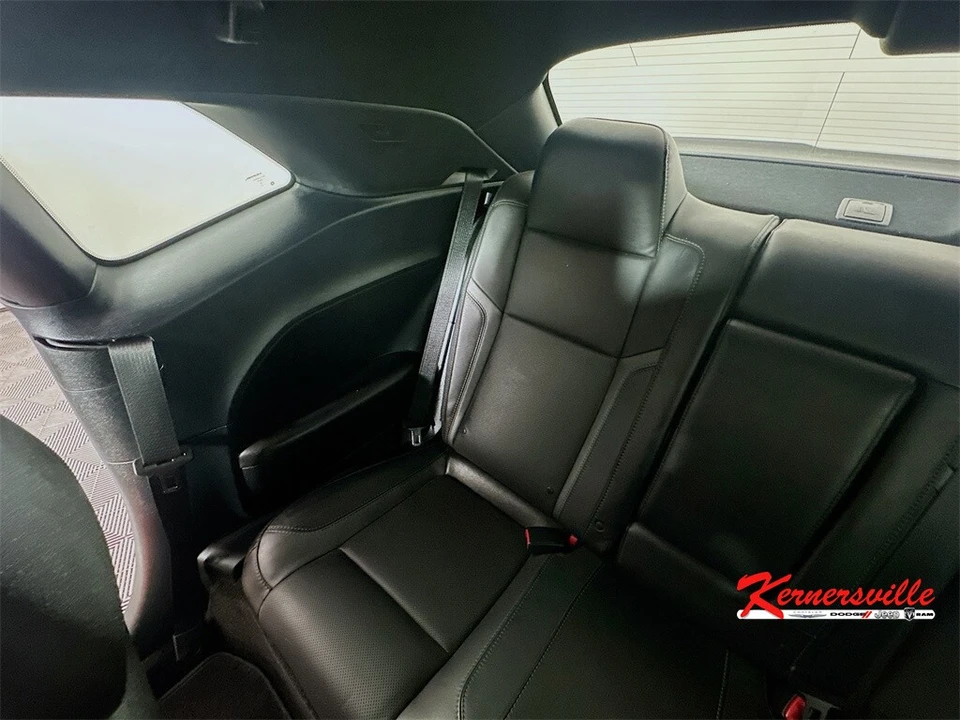 2018 Dodge Challenger 3rd Gen - Image 12 of 21