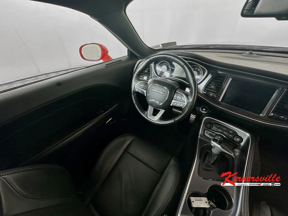 2018 Dodge Challenger 3rd Gen - Image 9 of 21