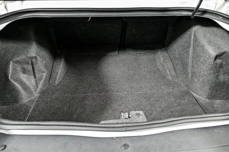 2018 Dodge Challenger 3rd Gen - Image 11 of 24