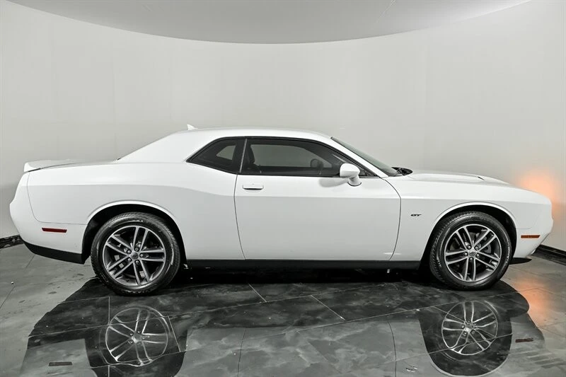 2018 Dodge Challenger 3rd Gen - Image 10 of 24