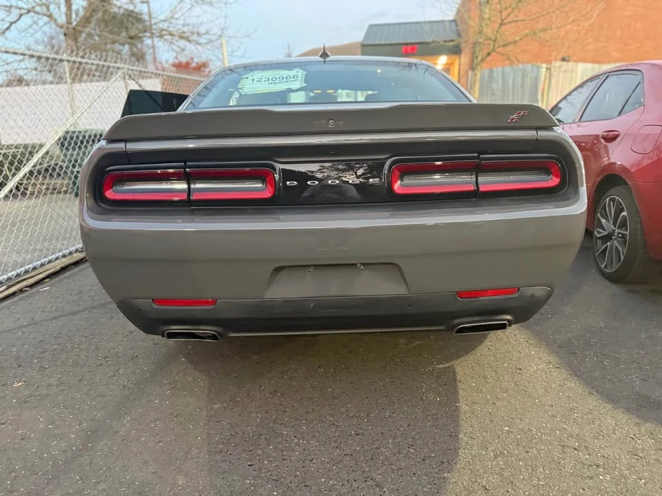 2018 Dodge Challenger 3rd Gen - Image 10 of 11