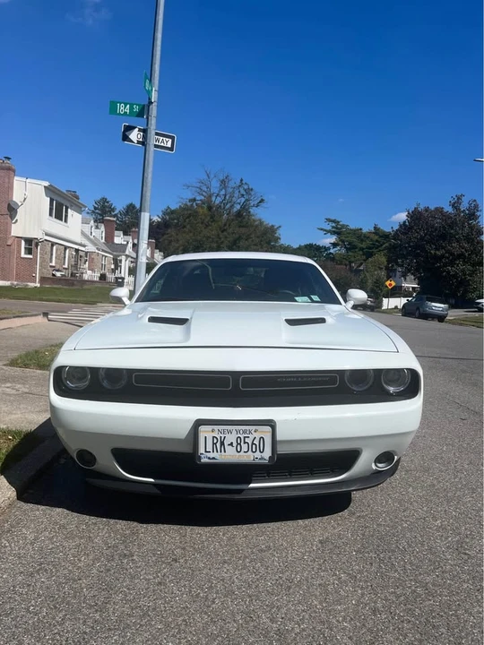 2018 Dodge Challenger 3rd Gen - Image 2 of 9