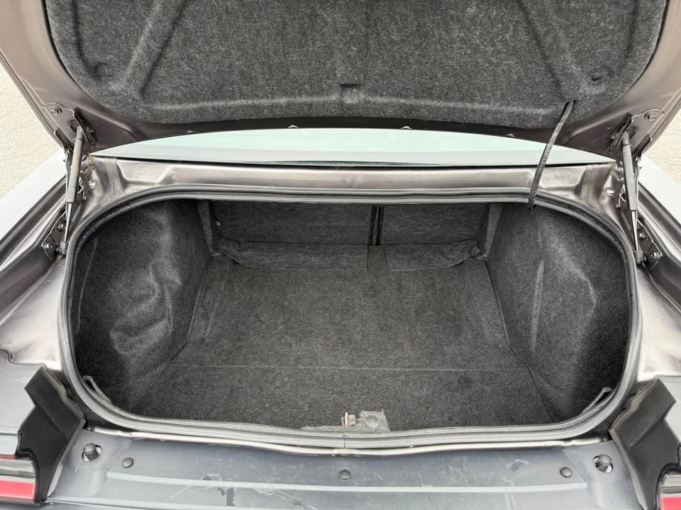 2018 Dodge Challenger 3rd Gen - Image 13 of 16