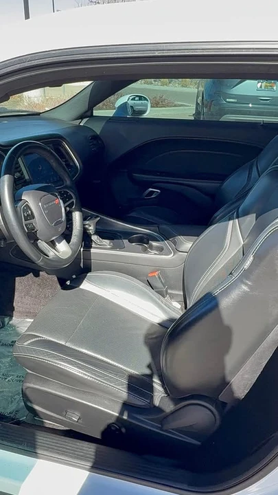 2018 Dodge Challenger 3rd Gen - Image 9 of 14
