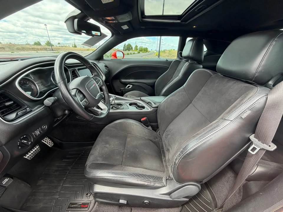 2018 Dodge Challenger 3rd Gen - Image 10 of 17