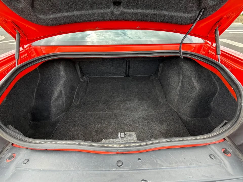 2018 Dodge Challenger 3rd Gen - Image 9 of 17