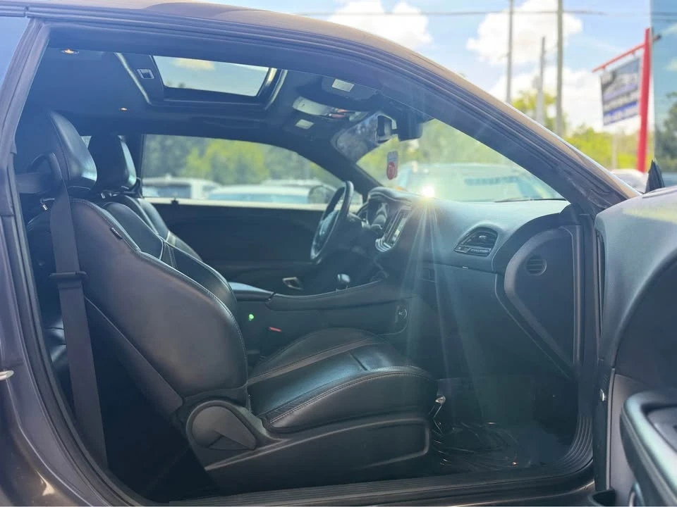 2018 Dodge Challenger 3rd Gen - Image 9 of 20