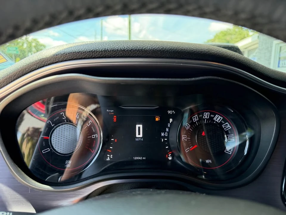 2018 Dodge Challenger 3rd Gen - Image 18 of 20