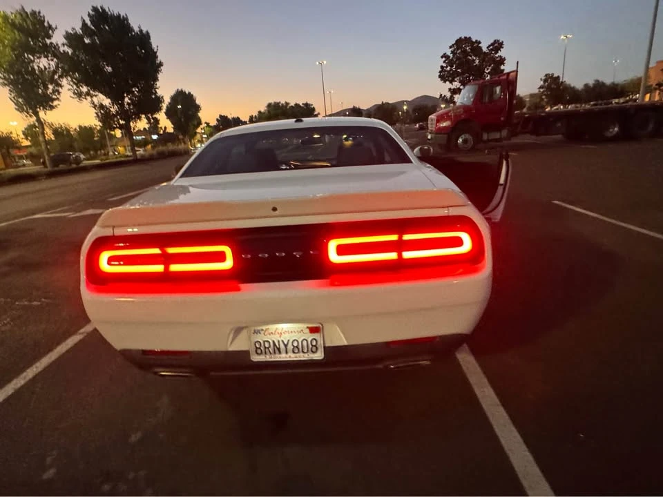 2018 Dodge Challenger 3rd Gen - Image 5 of 14