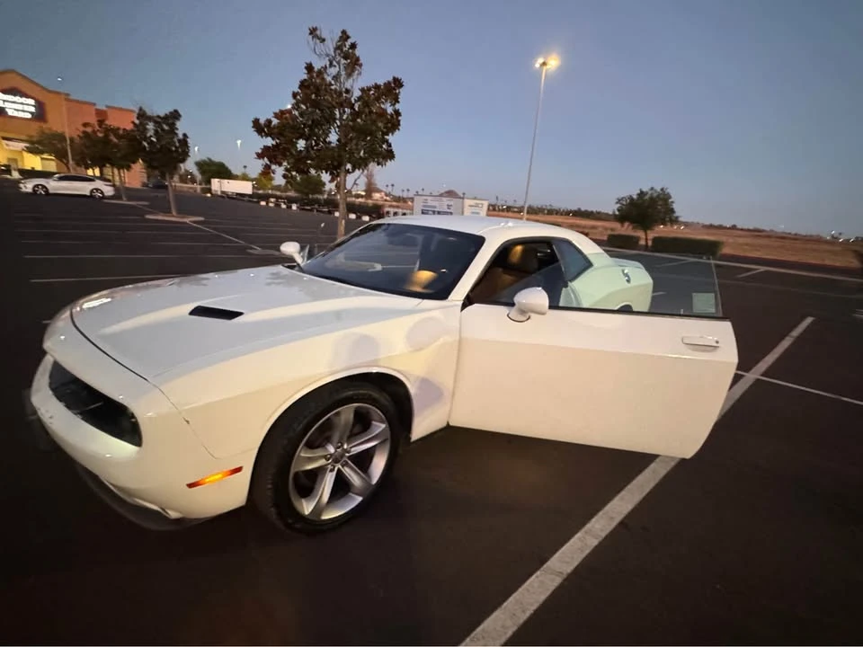 2018 Dodge Challenger 3rd Gen - Image 3 of 14