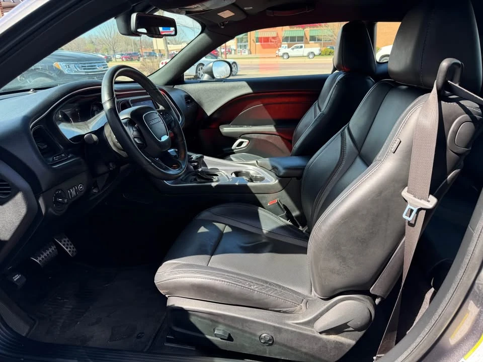 2018 Dodge Challenger 3rd Gen - Image 9 of 14