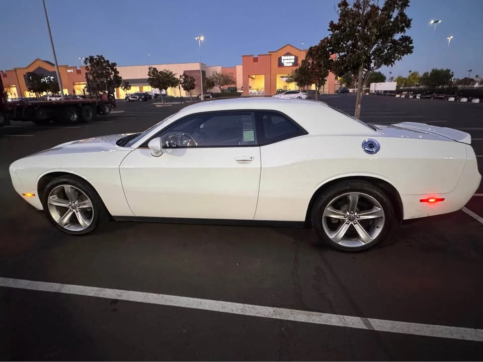 2018 Dodge Challenger 3rd Gen - Image 2 of 14