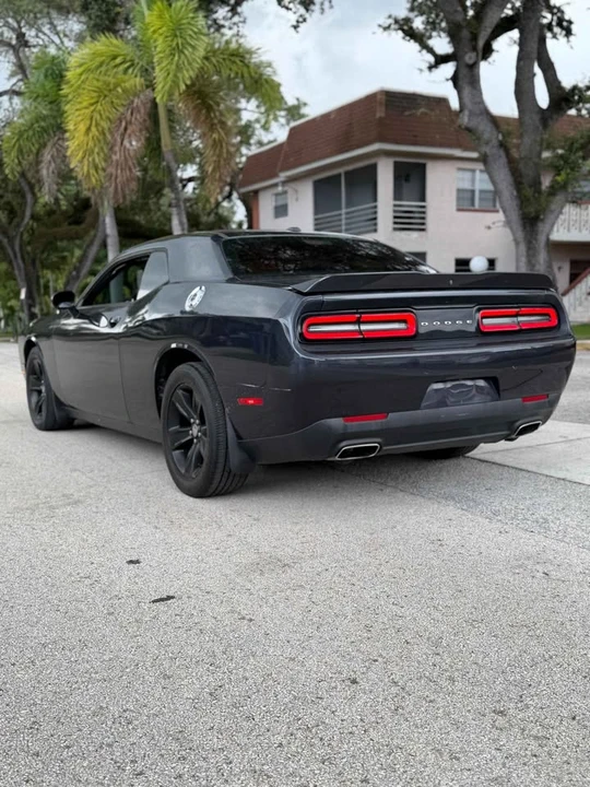 2018 Dodge Challenger 3rd Gen - Image 10 of 11