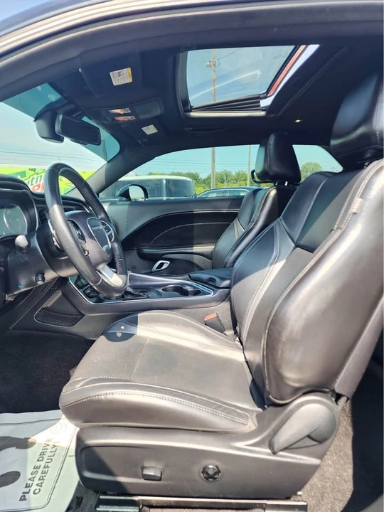 2018 Dodge Challenger 3rd Gen - Image 19 of 20