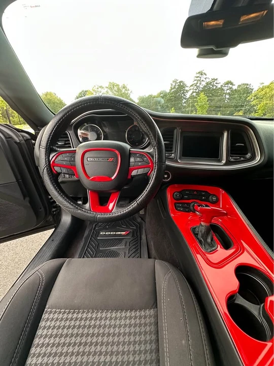 2018 Dodge Challenger 3rd Gen - Image 16 of 19