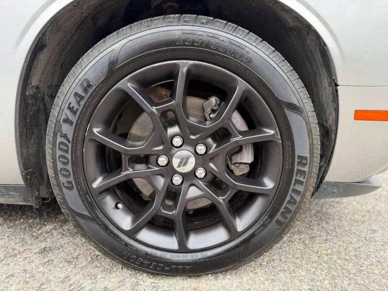 2018 Dodge Challenger 3rd Gen - Image 10 of 14