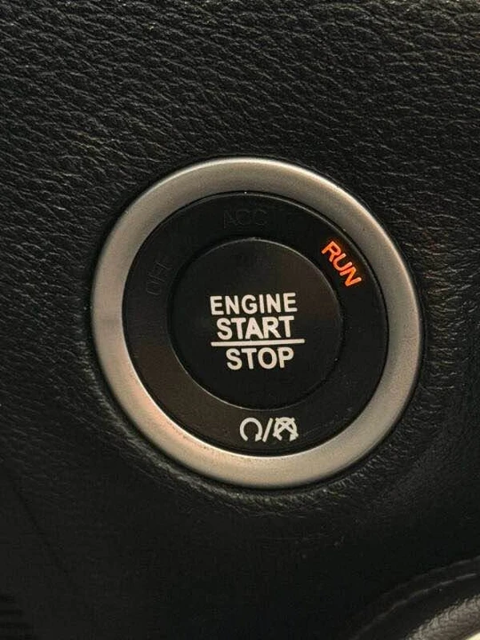 2018 Dodge Challenger 3rd Gen - Image 13 of 14