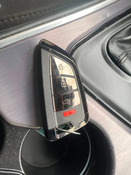 2018 Dodge Challenger 3rd Gen - Image 16 of 20