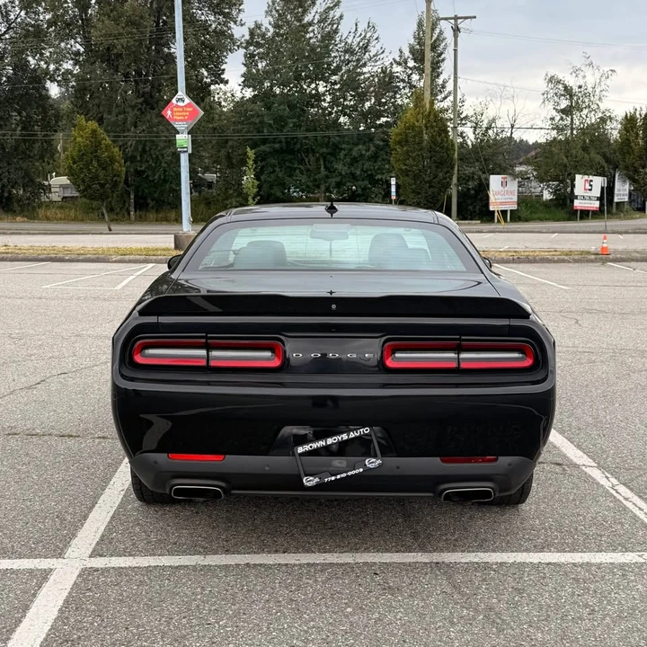 2018 Dodge Challenger 3rd Gen - Image 5 of 9