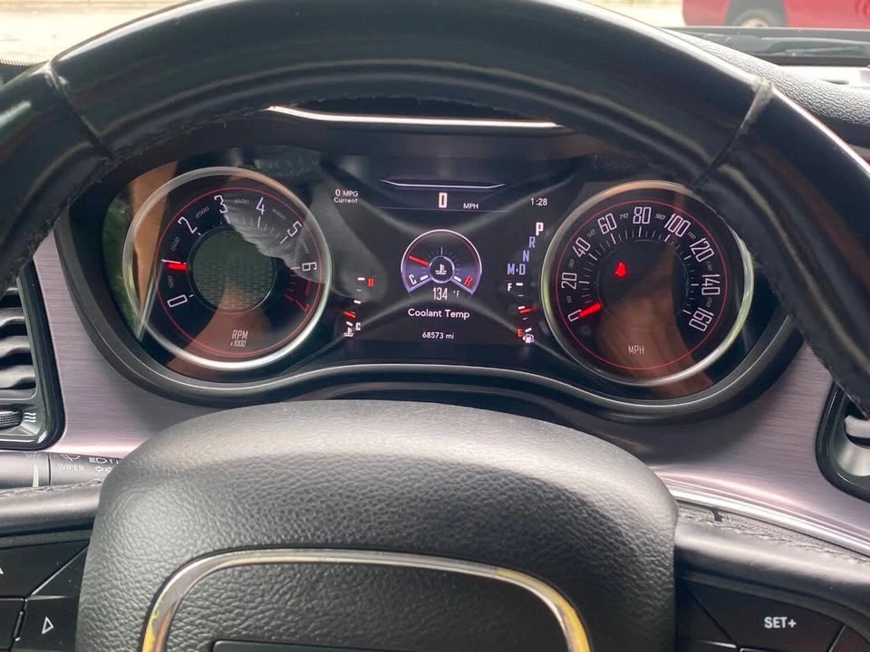 2018 Dodge Challenger 3rd Gen - Image 19 of 20